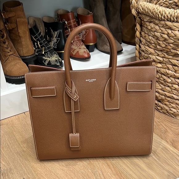 Saint Laurent Handbags - Saint Laurent Sac Du Jour Small - Rare Color